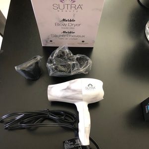 Sutra travel blowdryer